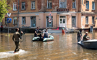 Caritas Polska pomaga mieszkańcom zatopionych terenów na Ukrainie